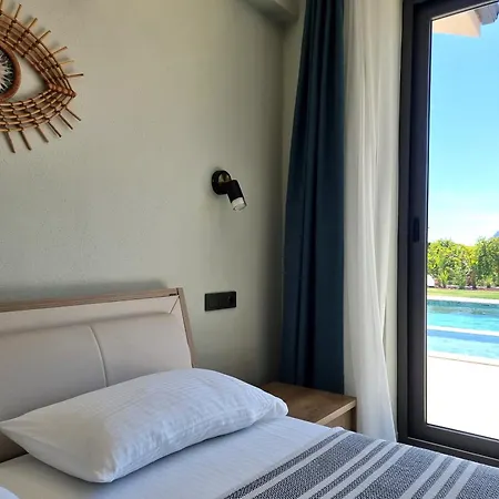 Villa Rhebas *